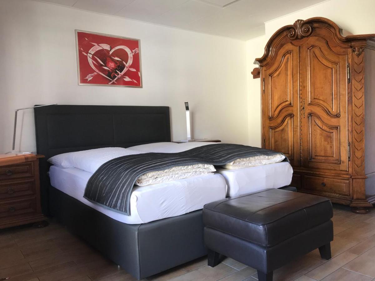 Hotel Central 布里格 外观 照片